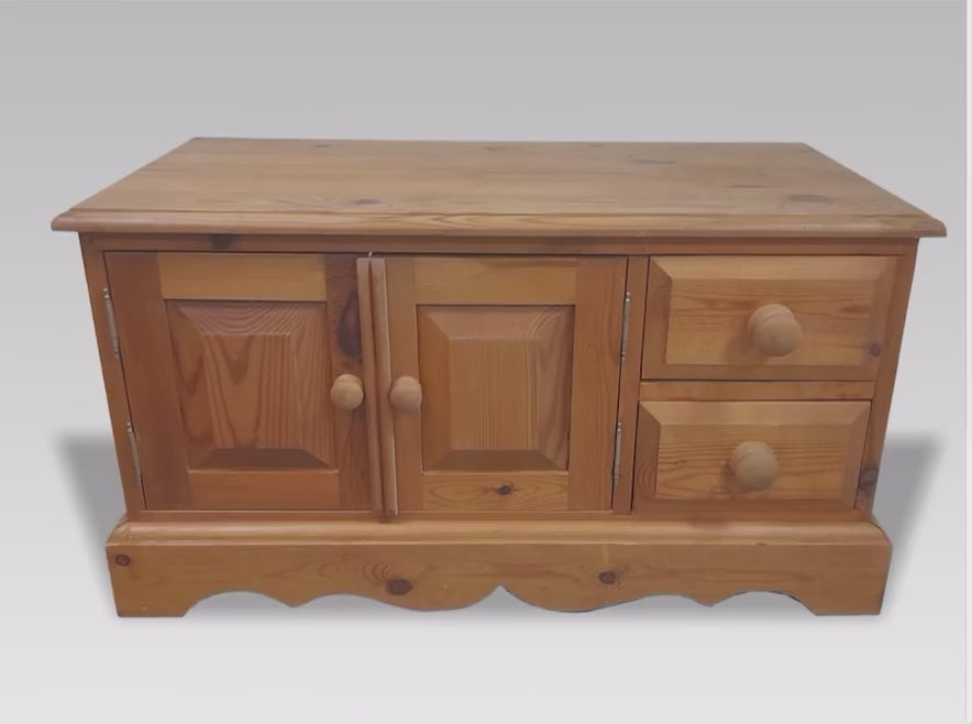 Load video: A before and after of an up-cyled 1940&#39;s desk